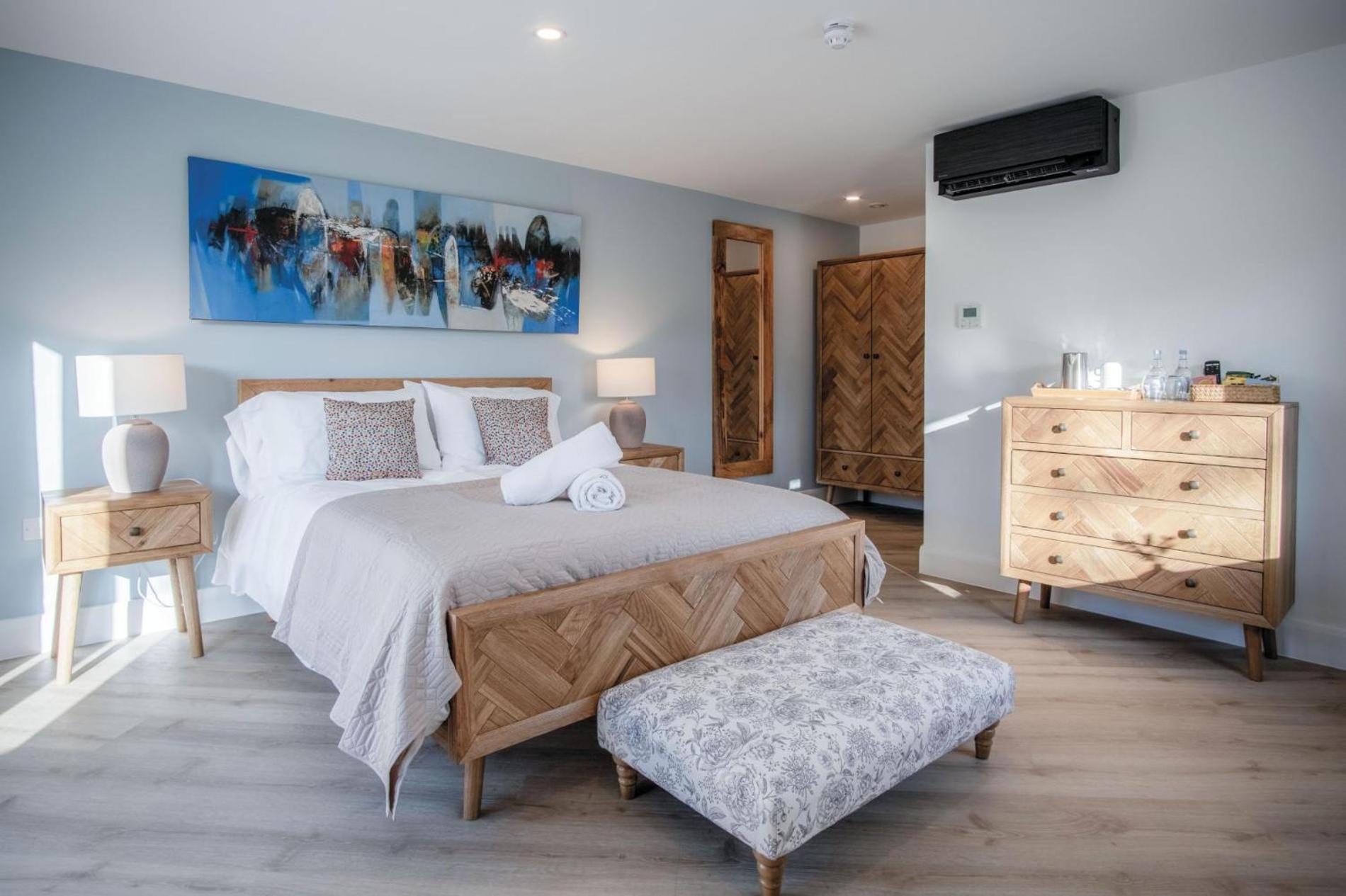 Suite 9 - Sleeping Giant Hotel - Pen Y Cae Inn Brecon Exterior photo