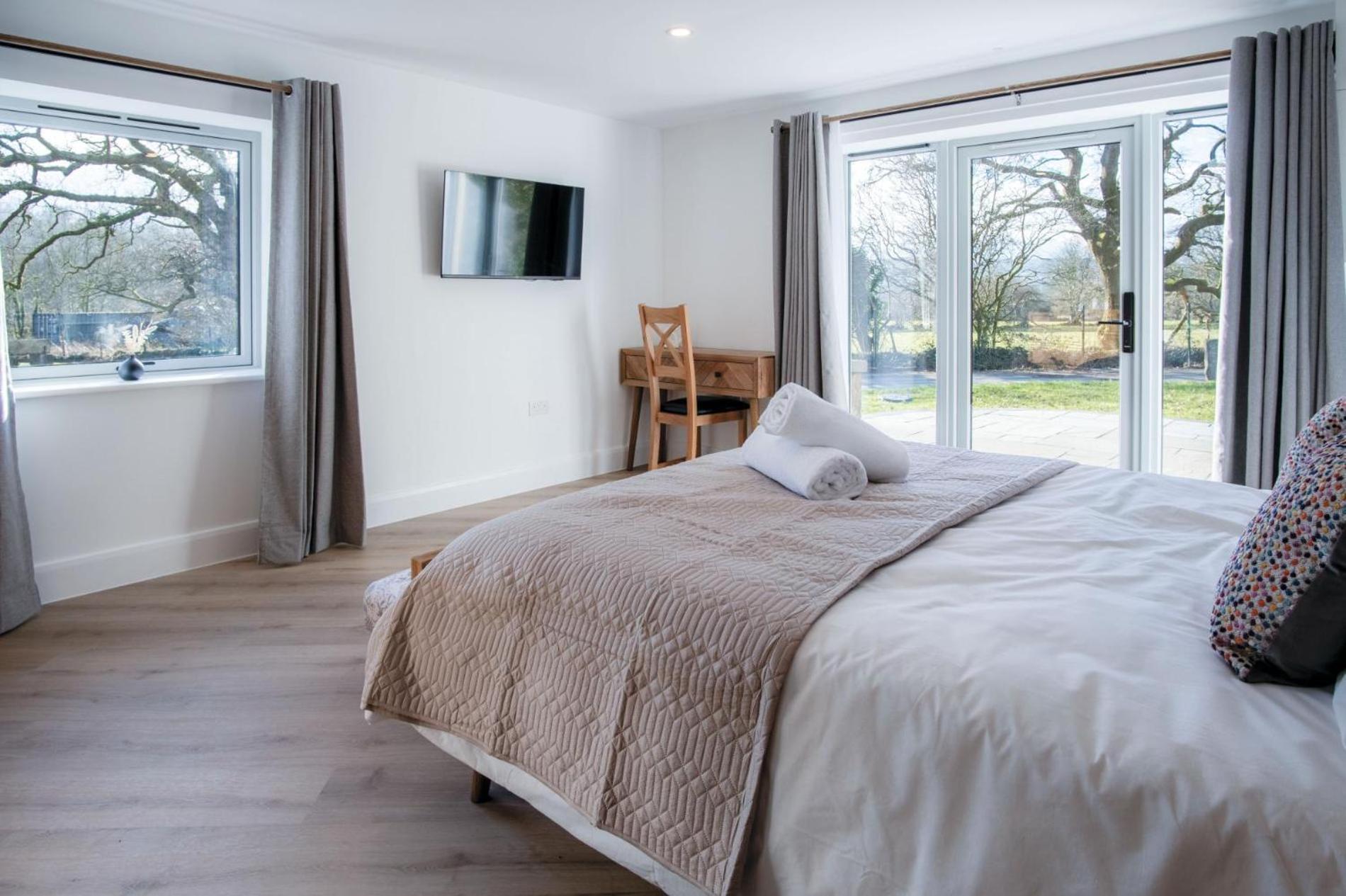 Suite 9 - Sleeping Giant Hotel - Pen Y Cae Inn Brecon Exterior photo