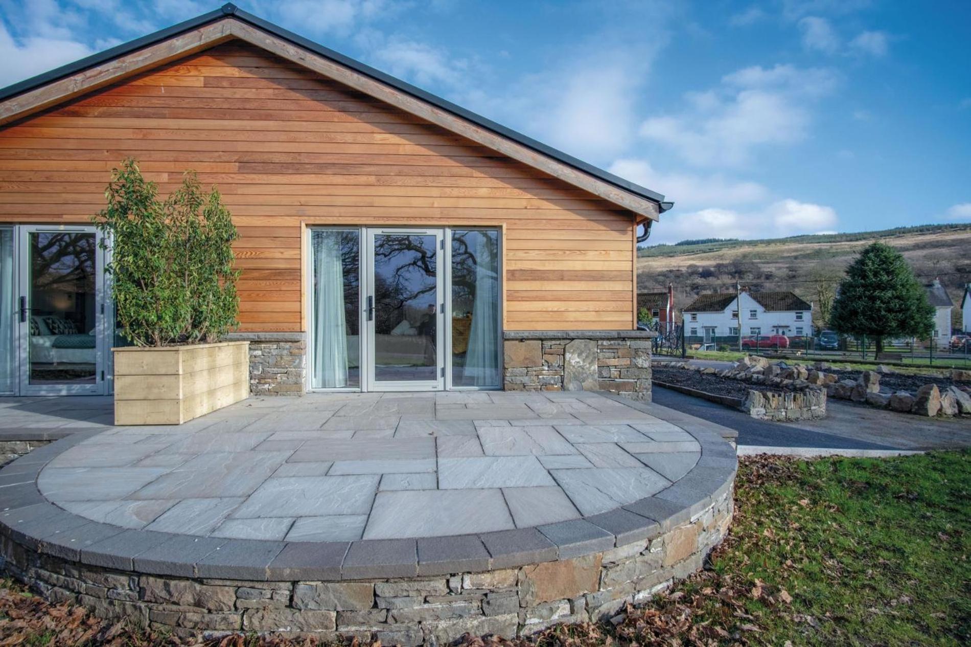 Suite 9 - Sleeping Giant Hotel - Pen Y Cae Inn Brecon Exterior photo